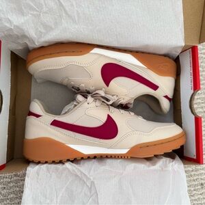 Nike Terra Manta Sneakers W7 M5.5